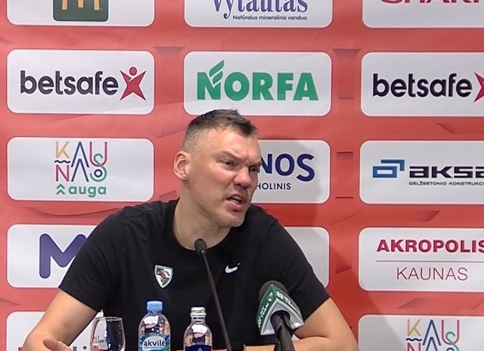 Š.Jasikevičius po rungtynių žaidėjams surengė treniruotę (Youtube.com nuotr.)
