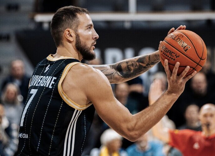 J.Lauvergne'as žais Belgrade
