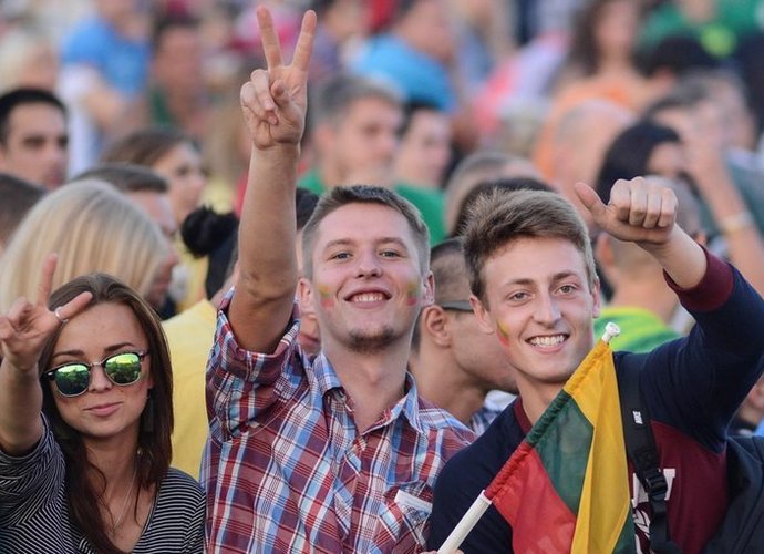 Lietuviai kur kas vangiau perka bilietus už estus (Fotodiena.lt)
