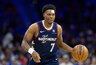 K.Lowry pirmą kartą vilkėjo „76ers“ marškinėlius (Scanpix nuotr.)