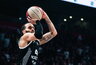 D.Washingtonas įmetė 23 taškus