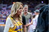 Jeanie Buss atleido visus