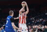R.Giedraitis taškus rinko ties perimetru