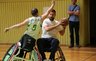 J.Valančiūnas išbandė krepšinį vežimėlyje 