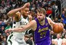 L.Dončičius buvo dvigubai rezultatyvesnis, bet triumfavo G.Antetokounmpo (Scanpix nuotr.)