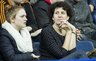 I.Marijošienė (dešinėje) bando išgelbėti klubą (www.kavolelis.lt)