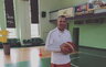 G.Einikis parodė, jog dar gali įkrauti kamuolį iš viršaus