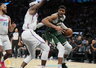 G.Antetokounmpo rinko trigubą dublį (Scanpix nuotr.)