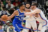 G.Antetokounmpo ir I.Hartensteinas rinko solidžius skaičius (Scanpix nuotr.)