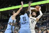 J.Valančiūnas laimėjo prieš buvusią komandą (Scanpix nuotr.)