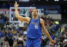 D.Nowitzki vis dar ilsisi nuo krepšinio (Scanpix nuotr.)